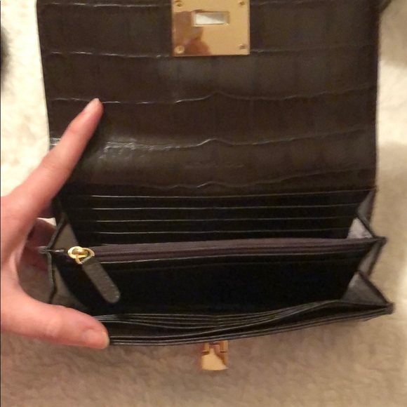 Michael Kors Astrid Croc Embossed Satchel & Wallet - Picture 8 of 8